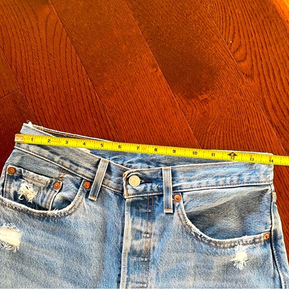 Levi’s Distressed 501 Denim Jeans - Picture 10 of 10